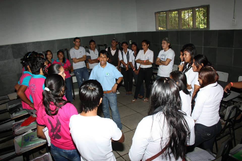 Un encuentro para articular la participación de instituciones comprometidas con el desarrollo emprendedor en Bolivia