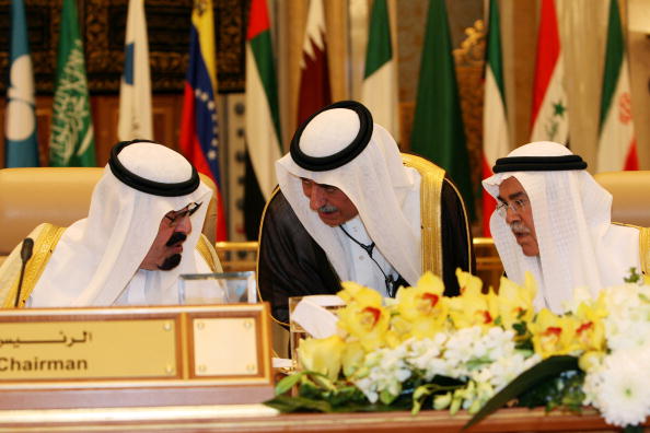 Miért jó Szaúd-Arábiának az olcsó olaj?