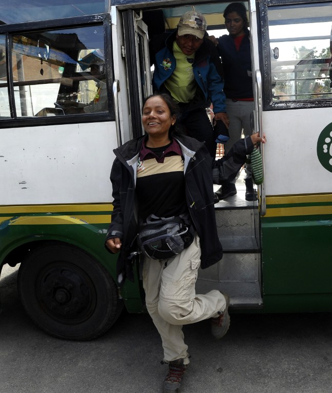 Busz csak nőknek Nepál fővárosában