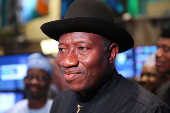 Meglátogatta a bagai mészárlás túlélőit a nigériai elnök