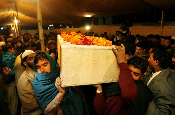 Pakisztánban fellendült a koporsóipar