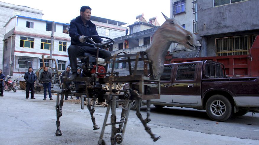 Robotlovat fabrikált a kínai nyugdíjas