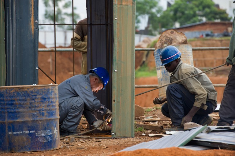 Ruanda bútorkészítői új központba költözhetnek