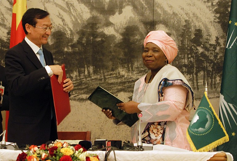 Kína „behálózza” Afrikát – az évszázad üzlete?