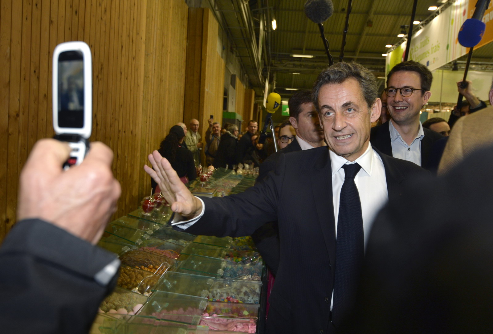 Kazahgate, avagy mennyit kapott a helikopterüzletből Sarkozy exelnök Franciaországban ?