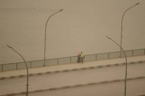 Homokvihar miatt kellett lezárni a Szuezi-csatornát