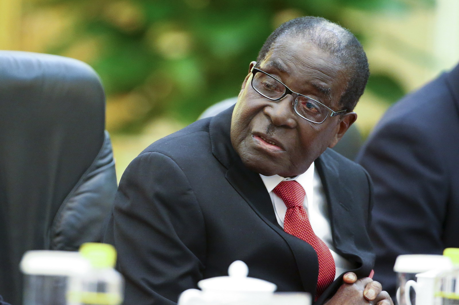 Zimbabwe tartozik, az Afrikai Fejlesztési Bank követel