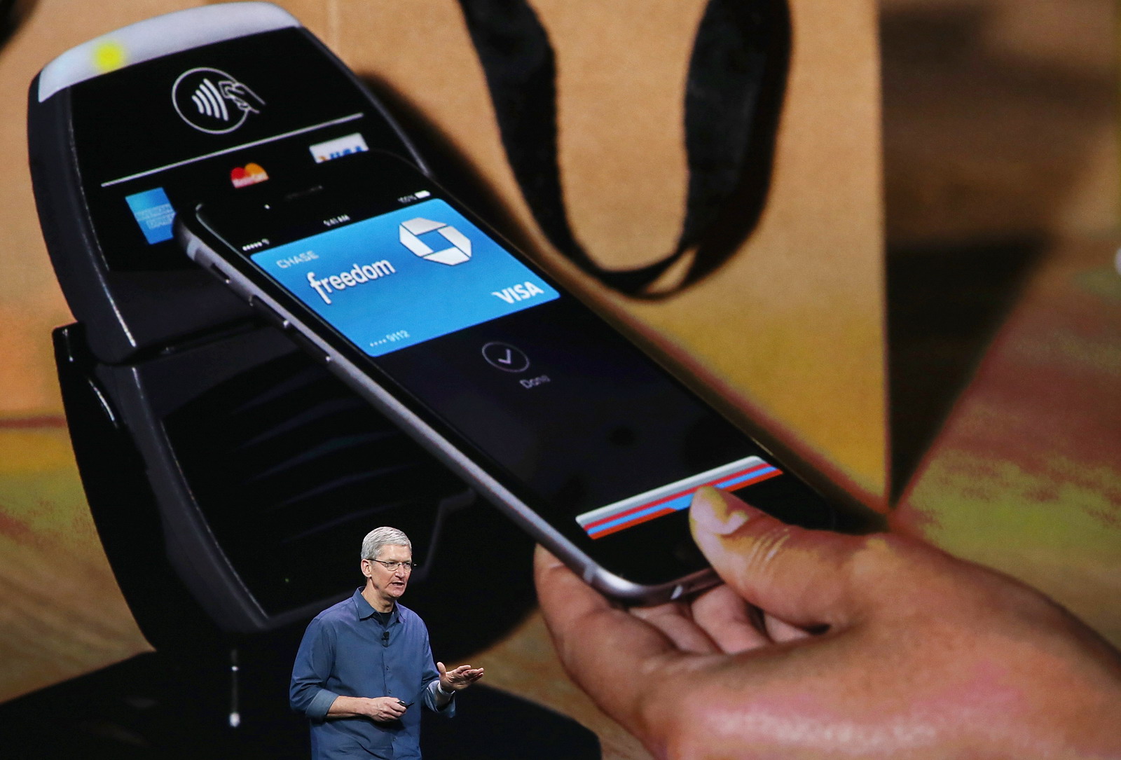 Elektromos autó és Apple Pay – Tim Cook beindult