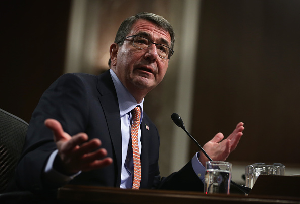 Ashton Carter az új védelmi miniszter