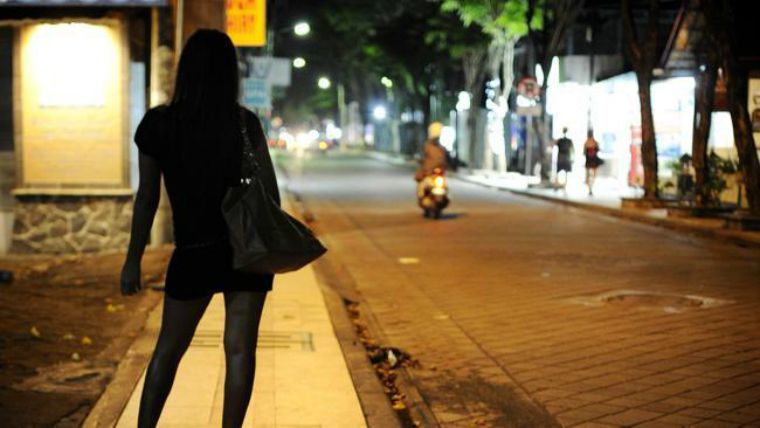 Prostituáltak buktathatják meg a nigériai elnököt