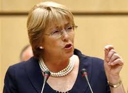Bachelet belenyúl az abortusz nevű darázsfészekbe