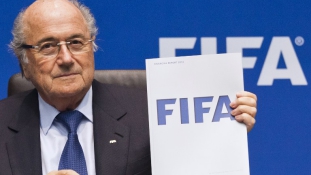 Blatter is elégedetlen a vendégmunkások katari helyzetével