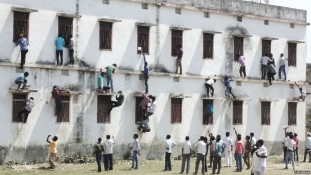 Arcátlanul kimaxolták a puskázást Biharban