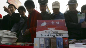 Kína újabb Nagy Menetelése, ezúttal a dohányzás az ellenség