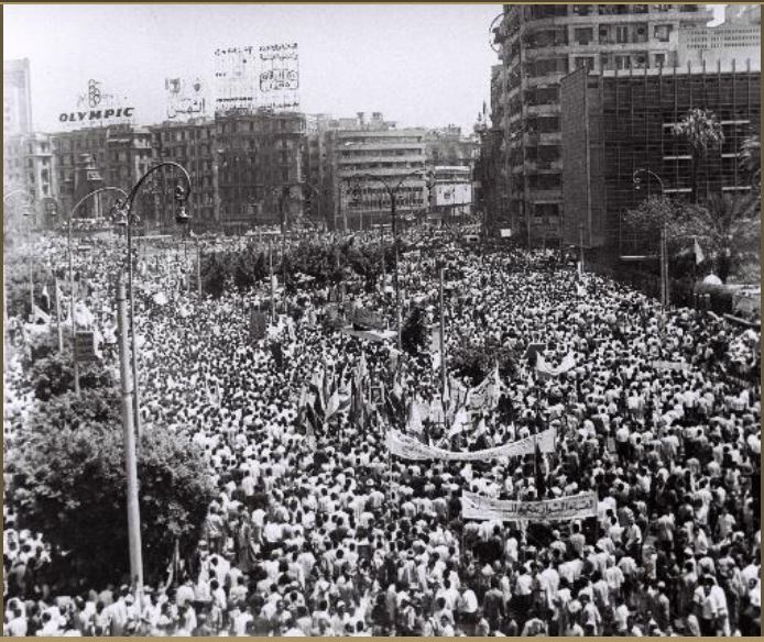 Tüntetés a Tahrír-téren 1967 elején. 