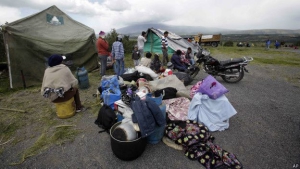 150815220746_sp_ecuador_volcano_cotopaxi_evacuation_624x351_ap