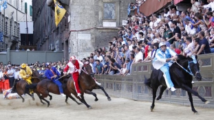 Il Palio di Siena: a világ legrégibb és leglátványosabb lóversenye