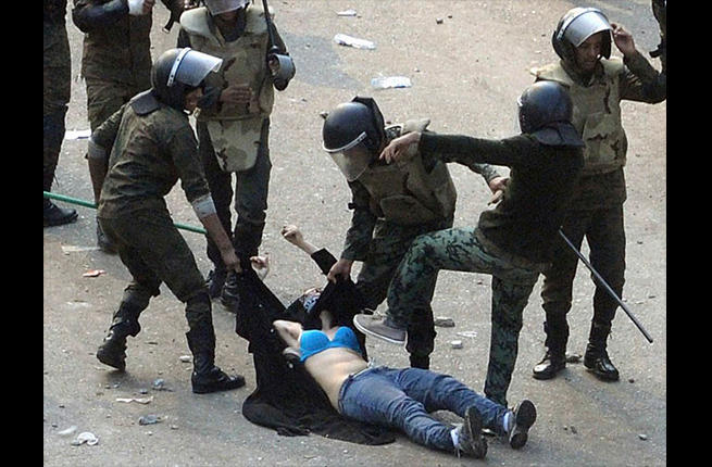 Egypt-woman-attack