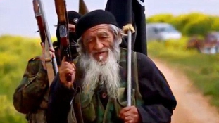 Nem forgatja többé a fegyvert az ISIS 80 éves kínai poszterarca