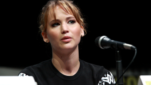 „Nem az abortusz, hanem a nők elleni támadás ez” – Jennifer Lawrence