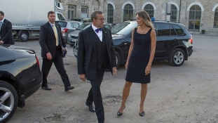 A lett elnök gratulált: honfitársát vette feleségül észt kollégája
