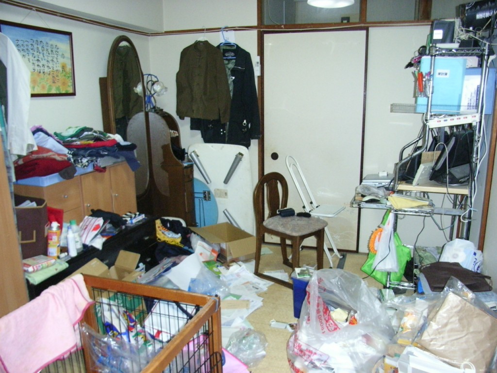 Messy-Bedroom-1024x768