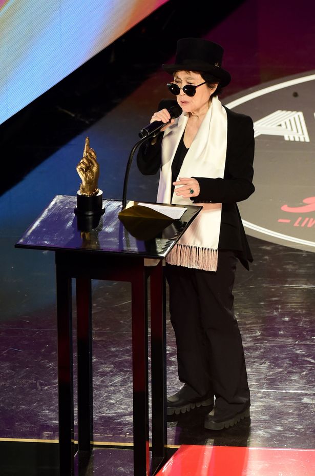 Yoko Ono az NME-gálán, február 17-én.