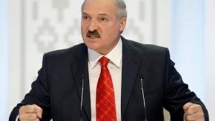 Képmutatás-e a szankciók feloldása Belarusszal szemben? – interjú