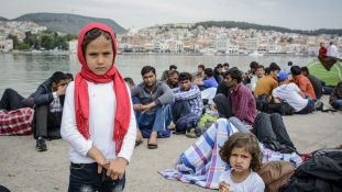 15 napig nem küldenek vissza menekülteket Törökországba