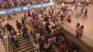160 állomás, napi 2,4 millió utas a delhi metróban – képriport