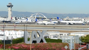 Pánik a reptéren Los Angelesben