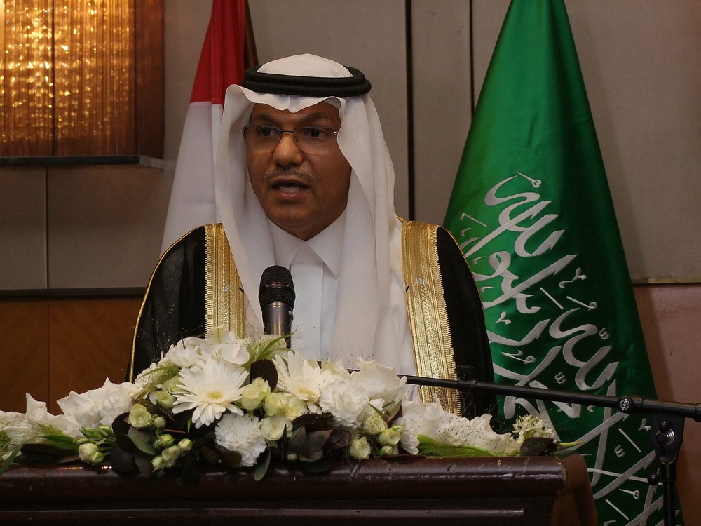 Mohammed Abdulhadi Almatrafi, a házigazda szaúdi nagykövet úr.