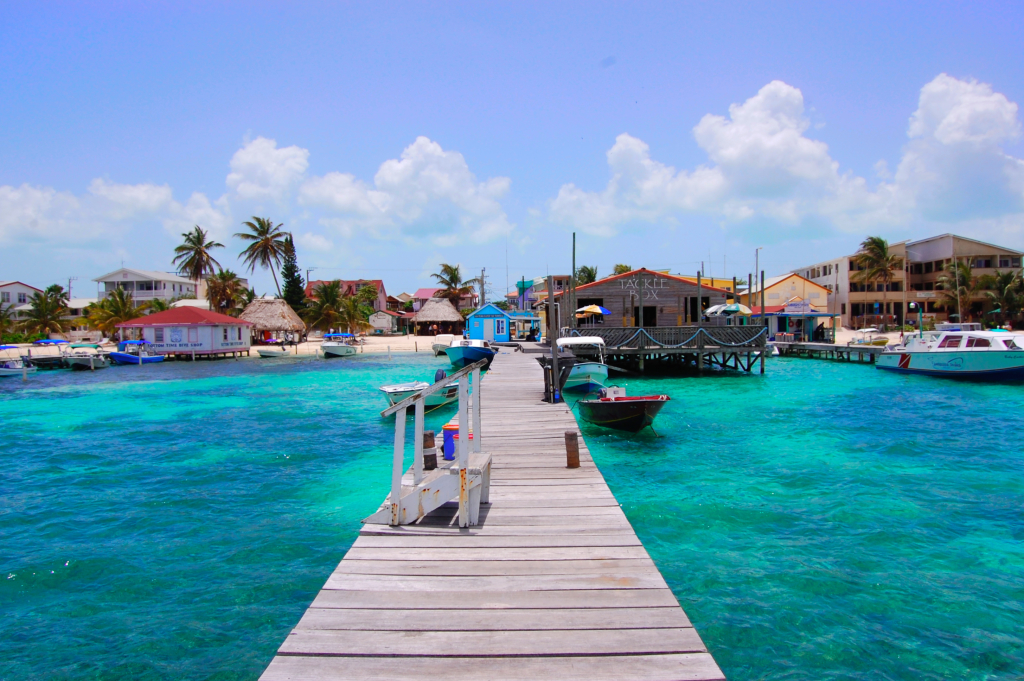 Ambergris Caye (Wikipedia)