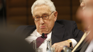 A 93 éves Kissinger visszatér?