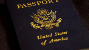 Az EU követeljen vízumot az USA polgáraitól