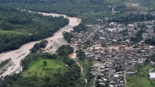 Sárlavina Kolumbiában, több mint 200 ember meghalt – videó