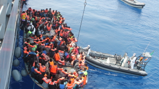 Líbiai csúcs Párizs mellett, avagy megállítható-e a migránsok áramlása Európába?