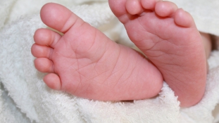 Csodával határos mentőakció: kiásták az élve eltemetett csecsemőt
