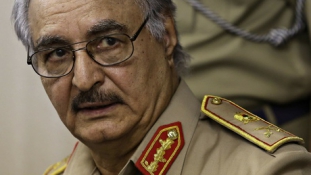 A harcedzett Haftar tábornok elfoglalta Bengázit