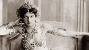 100 éve végezték ki Mata Harit, minden idők leghíresebb kémnőjét