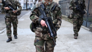 Maximális szilveszteri terrorkészültség Franciaországban