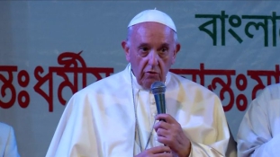 Ferenc pápa: sírtam, amikor bocsánatot kértem a rohingyáktól
