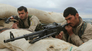 Szíria: lelőjük a törökök harci repülőit, ha a kurdokat nálunk támadják!