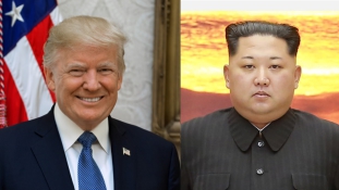 Trump – Kim Dzsongun: történelmi kézfogás Szingapúrban