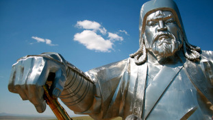 Hogy találta meg egy francia régész Dzsingisz kán sírját?