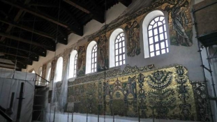Újra látható a csaknem ezeréves mozaik Betlehemben, a Születés bazilikájában