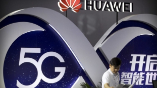 A Huawei miatt kizárhatják Nagy-Britanniát a titkosszolgálati együttműködésből