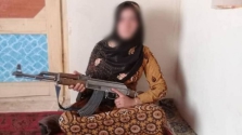 Kalasnyikovval lőtte agyon szülei tálib gyilkosait a tizenéves afgán lány