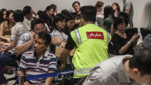 Aggodalmak, félelmek az Air Asia gépének eltűnése miatt