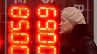 Fekete kedd Oroszországban – összeomlóban a rubel